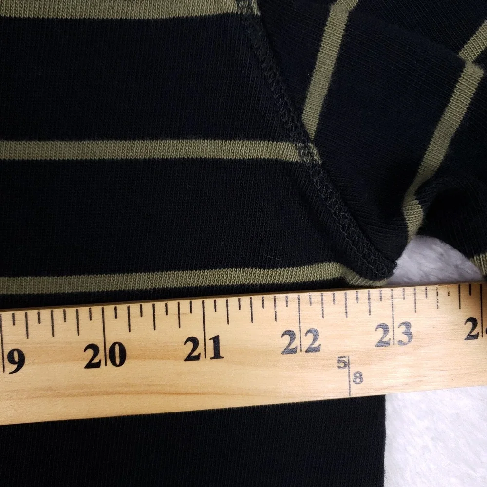 Banana Republic Mens Long Sleeve Relaxed Pocket Tee Striped Navy Olive Large